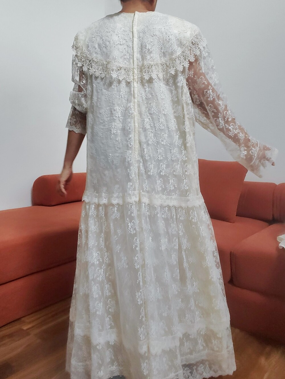 VINTAGE LACE DRESZ - Picture 8 of 10